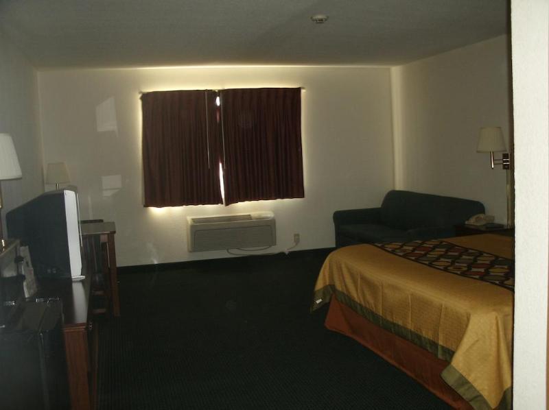 ซูเปอร์ 8 บาย วินด์แฮม แพลต ซิตี้ แคนซัสซิตี้ แอเรีย Hotel Platte City ภายนอก รูปภาพ