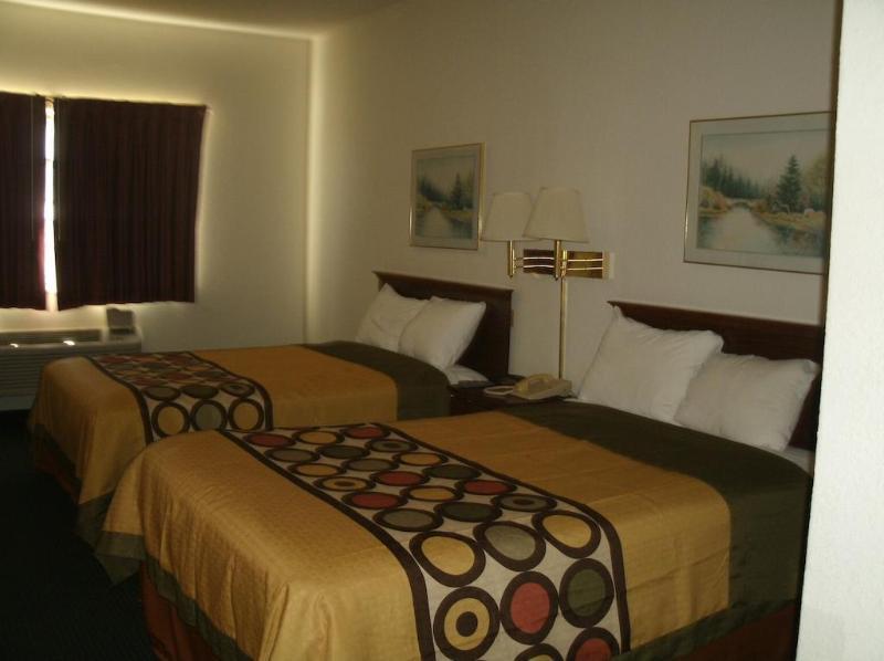 ซูเปอร์ 8 บาย วินด์แฮม แพลต ซิตี้ แคนซัสซิตี้ แอเรีย Hotel Platte City ภายนอก รูปภาพ